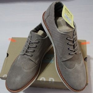 TOMS BROGUE DESERT TAUPE SUEDE SHOES 13M